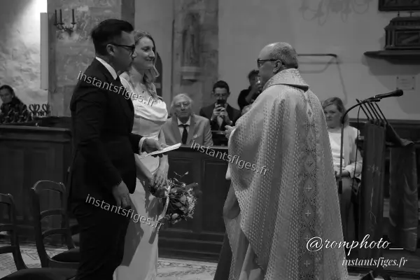 Mariés pendant le mariage